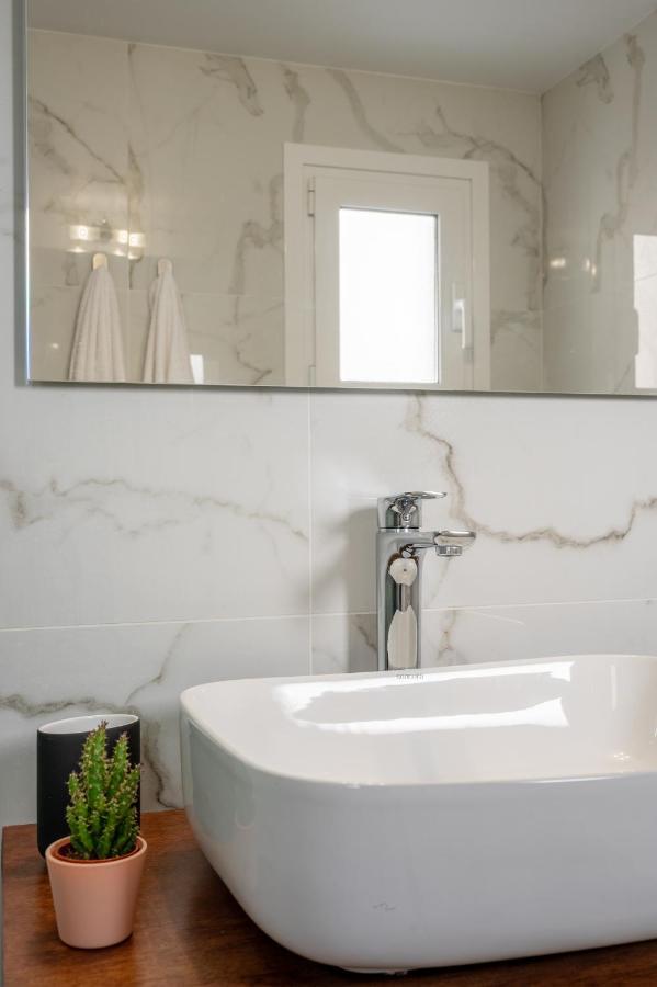 Stunning 2-Bedrooms Apartment In The Heart Of Αθήνα Εξωτερικό φωτογραφία